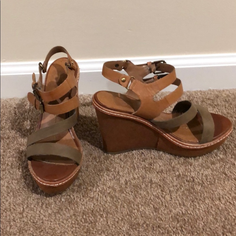 DV Dolce vita wedges